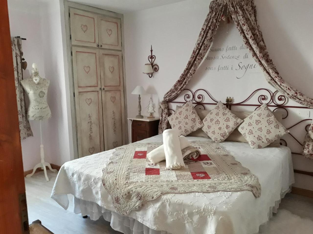 Le Coeur Du Pont Hotel Donnaz Kültér fotó
