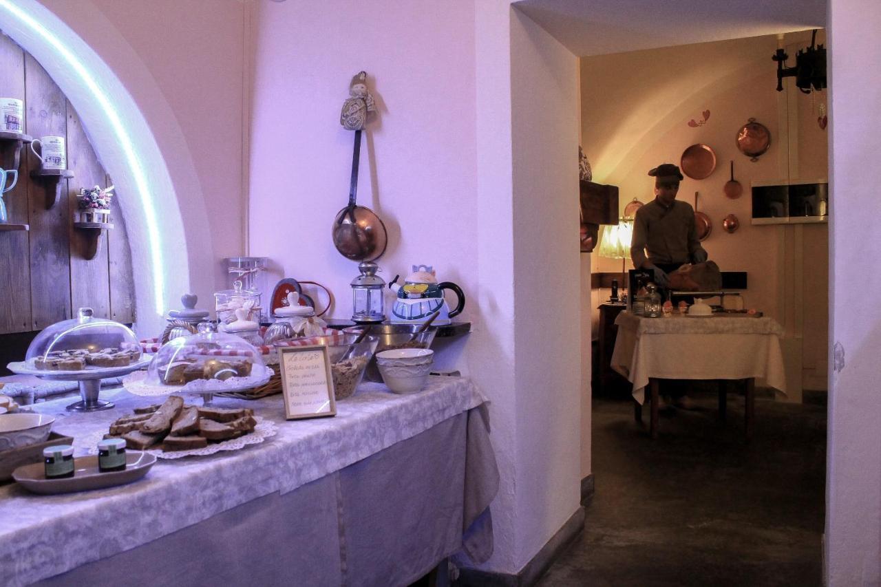 Le Coeur Du Pont Hotel Donnaz Kültér fotó