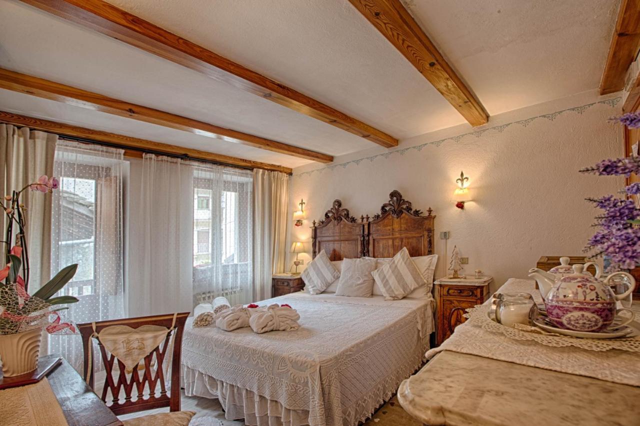 Le Coeur Du Pont Hotel Donnaz Kültér fotó
